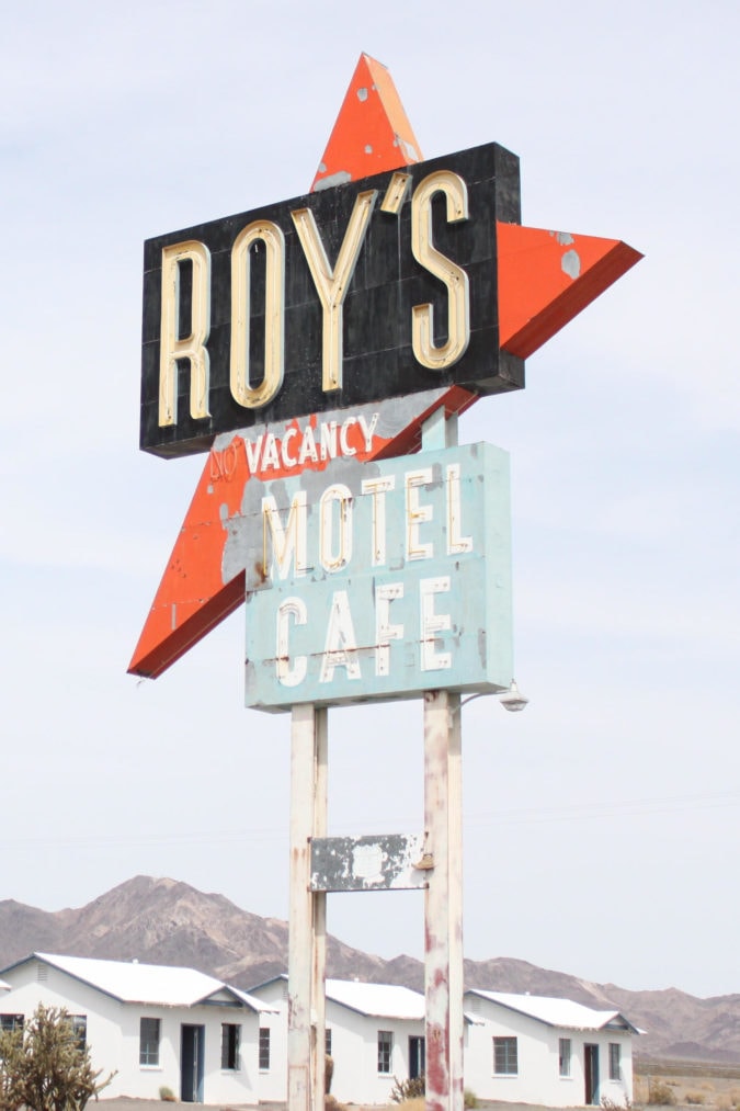 photograph of Roy's Motel sign