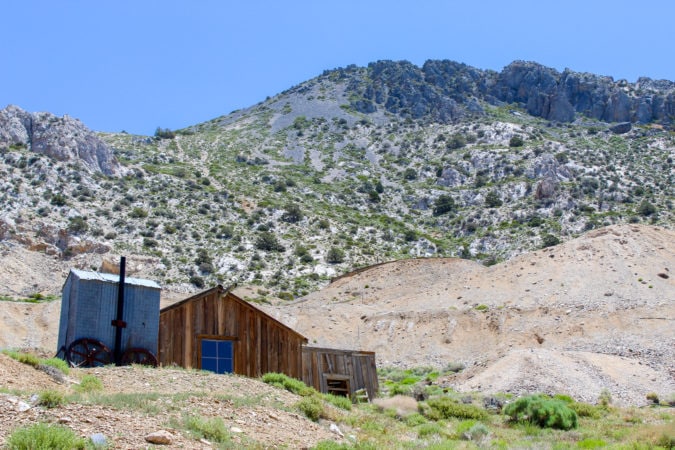 The mining cabin contains beautiful pieces of ore and silver at the Cerro Gordo ghost town 