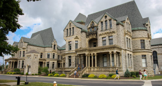 7 real-life filming locations featured in film adaptations of Stephen King novels