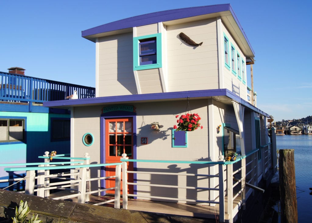 After the 1906 earthquake, many San Franciscans’ homes were destroyed, so some moved full-time to the waterside dwellings.