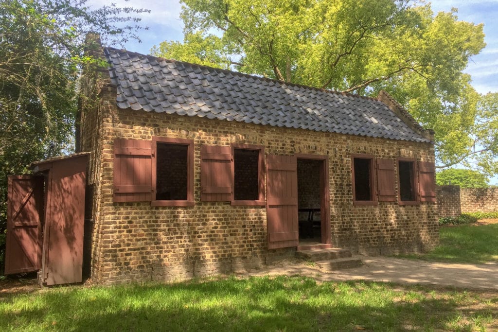Boone Hall slave cabin.