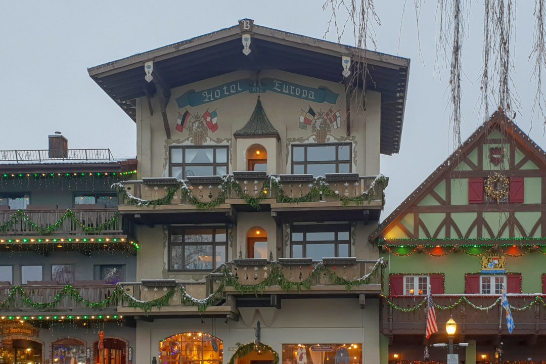 The Bavarian style Leavenworth shop fronts.