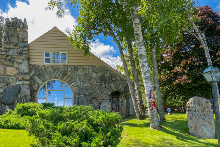 In Northern Michigan, a fairy tale village of 'Mushroom Houses' tells a ...