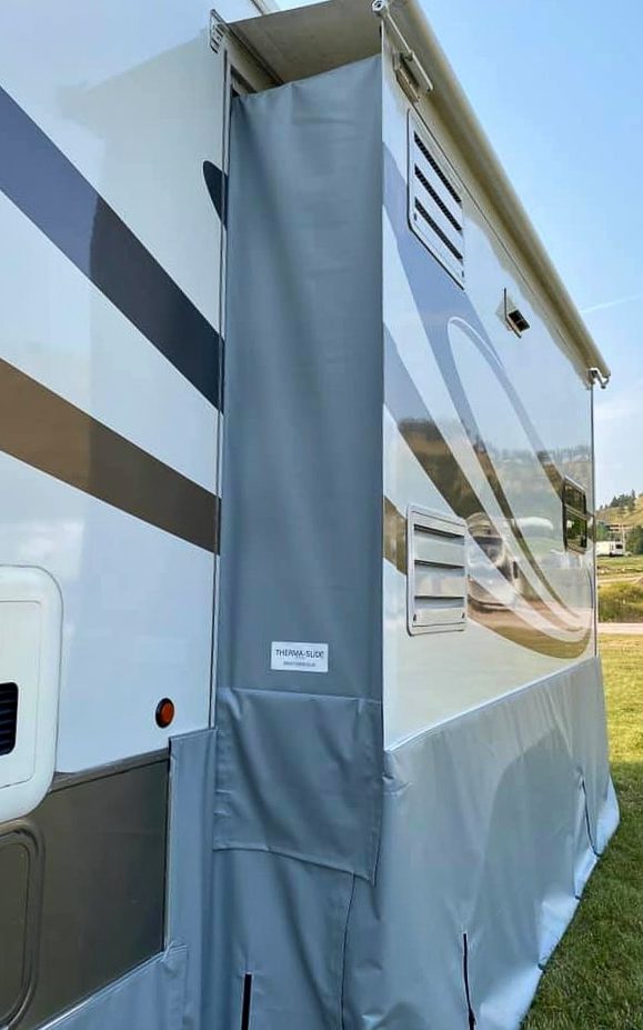 RV slide outs with skirting
