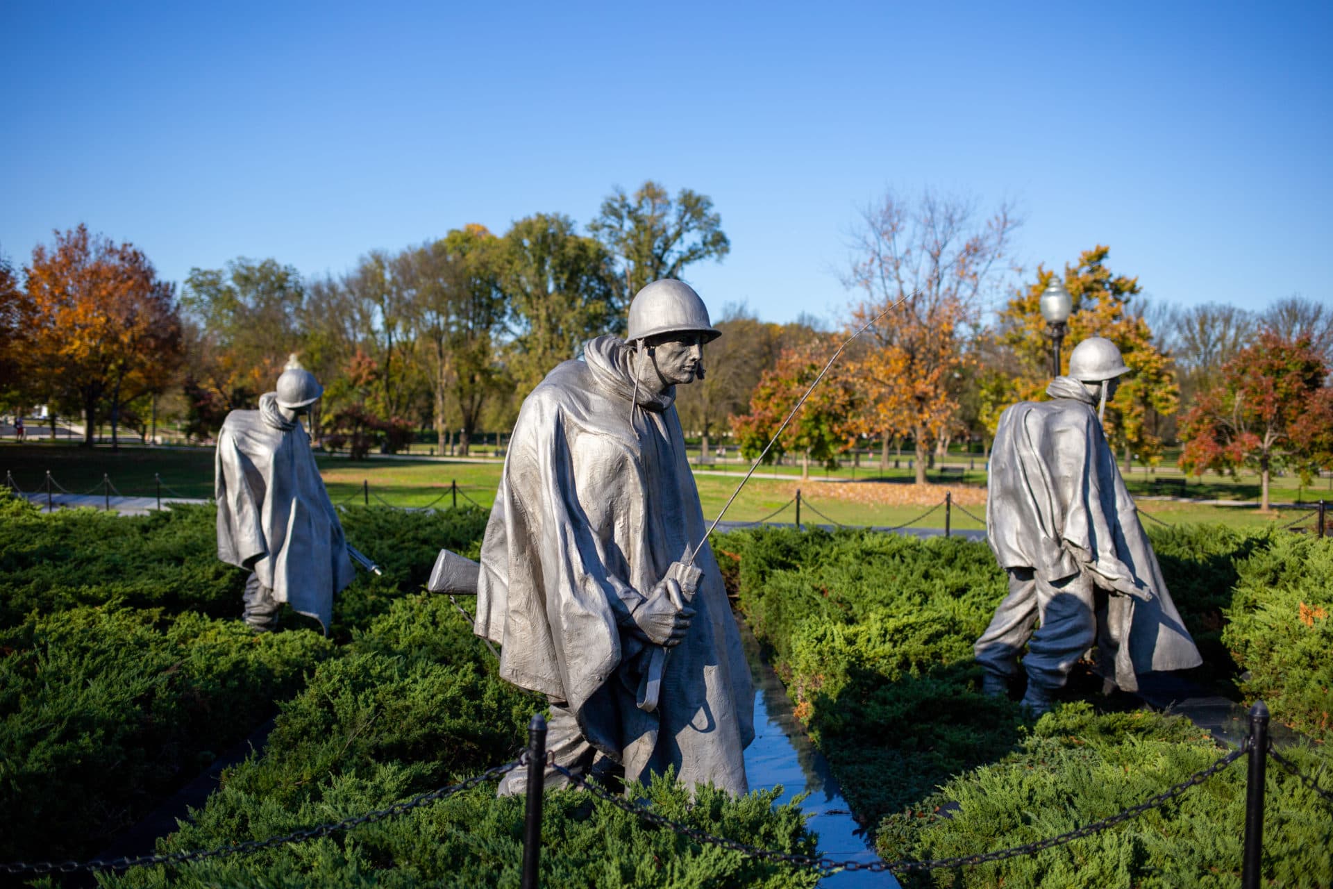 Located near the Lincoln Memorial, the Korean War Veterans Memorial was dedicated in 1995 and features a Wall of Remembrance and 19 stainless steel statues depicting soldiers in combat.