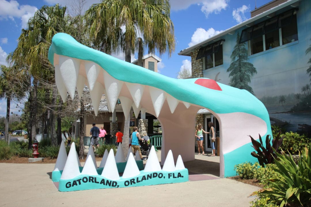 The entrance to Gatorland, featuring a giant alligator's head
