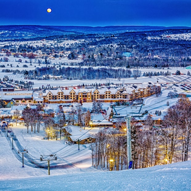 6 of the Midwest’s best ski and snowboarding destinations