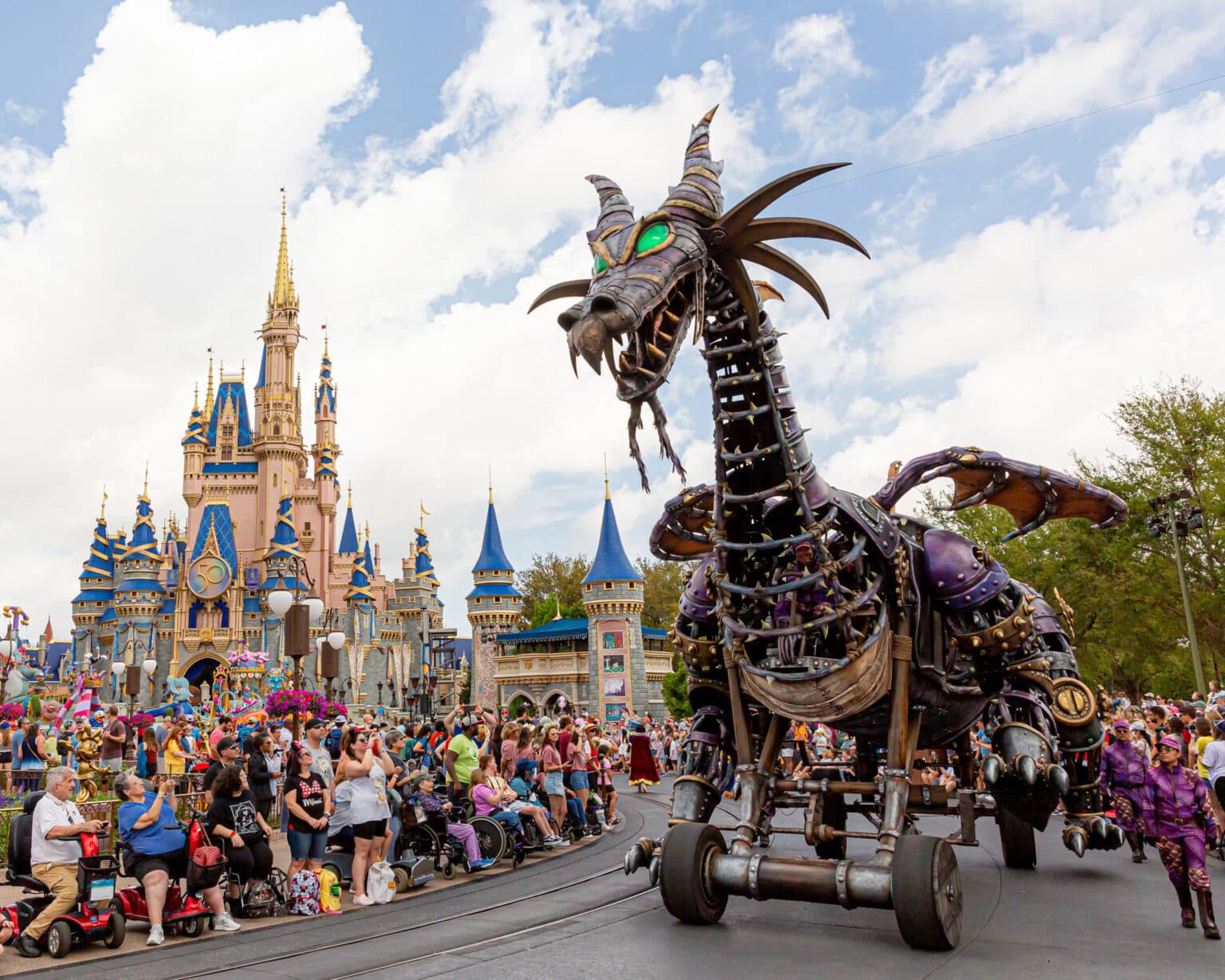 The ultimate guide to Walt Disney World Resort - Roadtrippers
