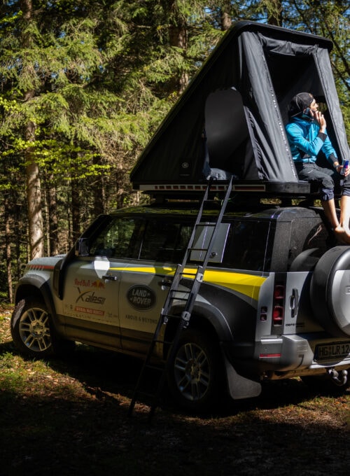 How to choose the best vehicle for overlanding and our favorite models on the market