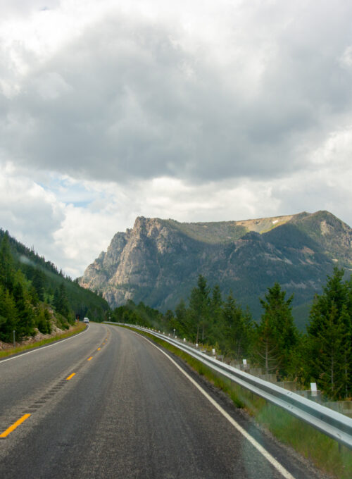 How to safely—and calmly—drive on steep mountain roads