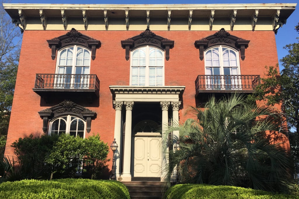 6 must-see stops in Savannah, Georgia, for fans of ‘Midnight in the