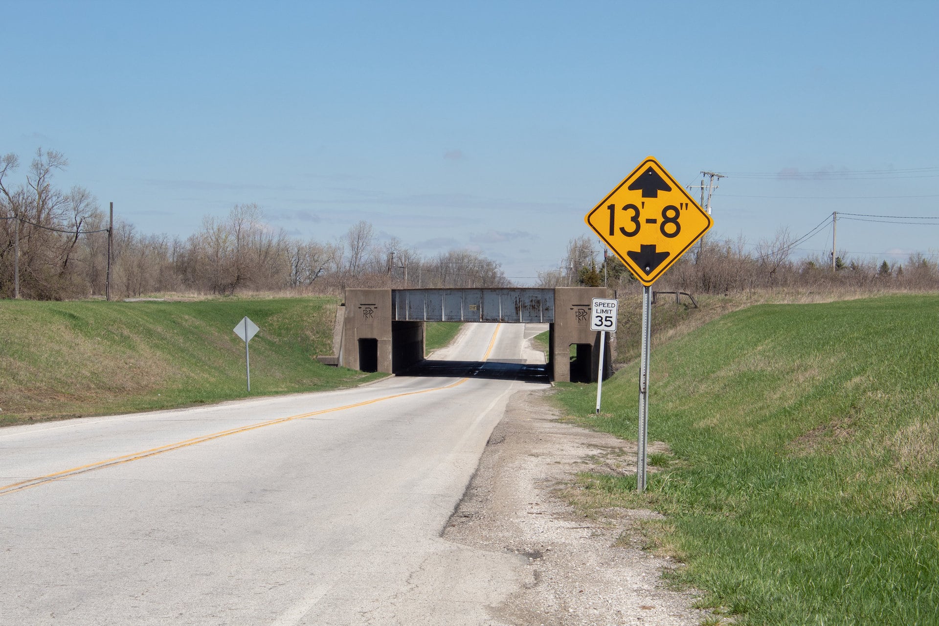 Planning an RV road trip? Here's what to know about RV height clearance