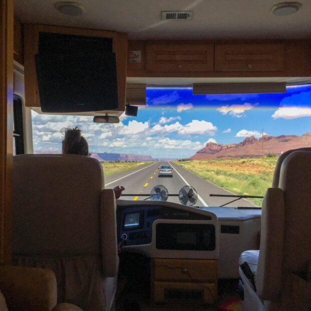 How to plan a safe and fun RV route with a big rig
