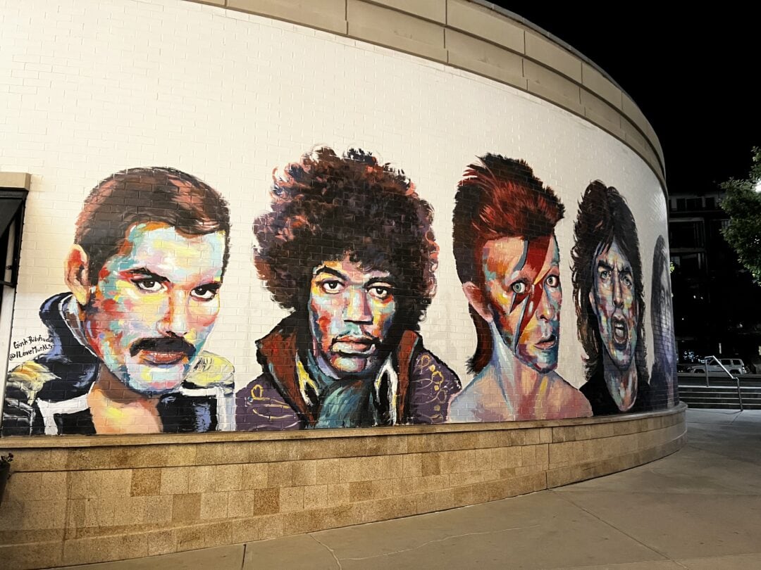 Mural of Freddie Mercury, Jimmy Hendrix, David Bowie, and Mick Jagger