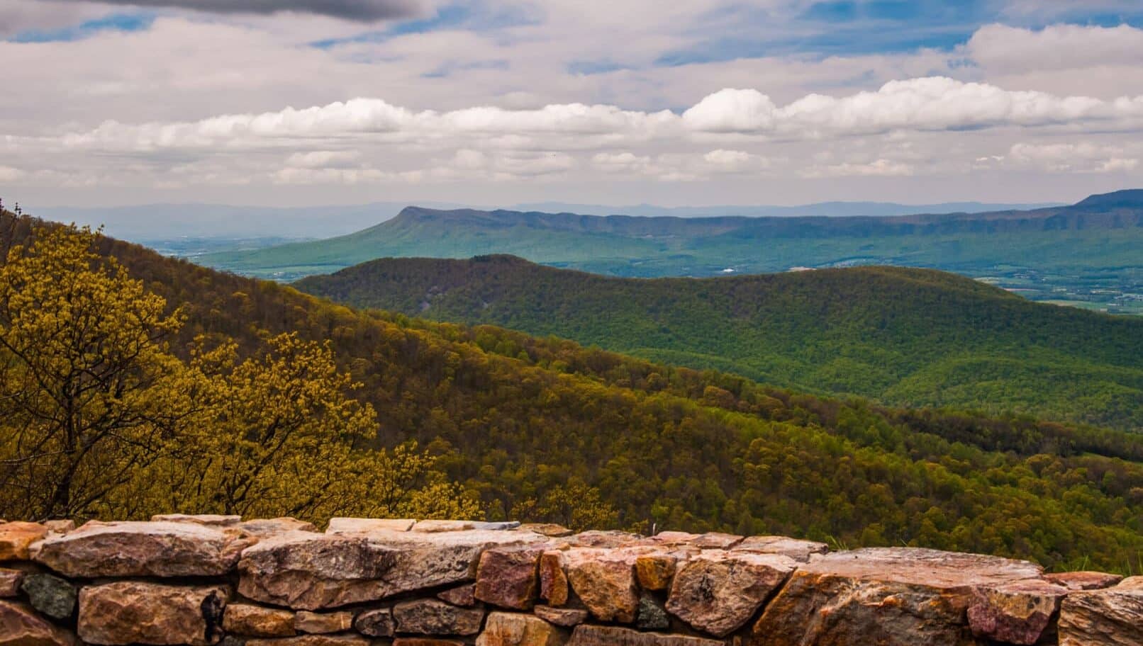 Must-See stops along the bewitching Blue Ridge Parkway - Roadtrippers