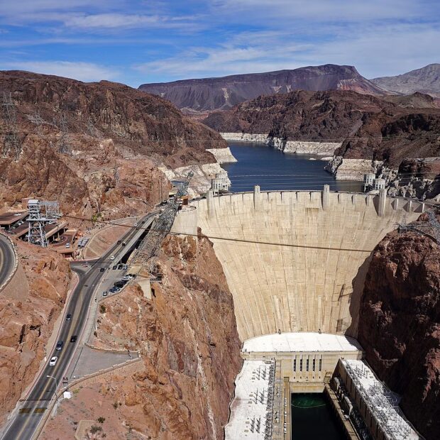 Four Epic Stops: Turn Your Flagstaff to Las Vegas Drive Into an Unforgettable Adventure