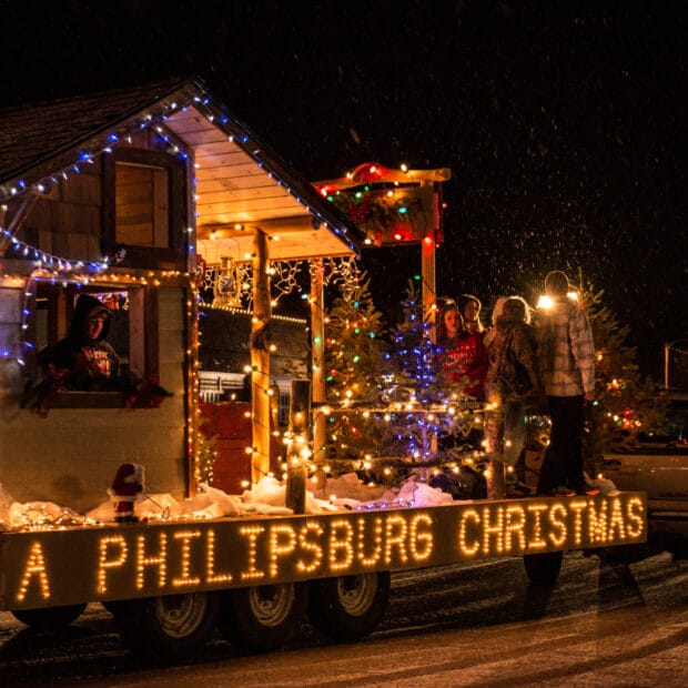 Home for the Holidays: How Montana’s Small Towns Celebrate the Christmas Season